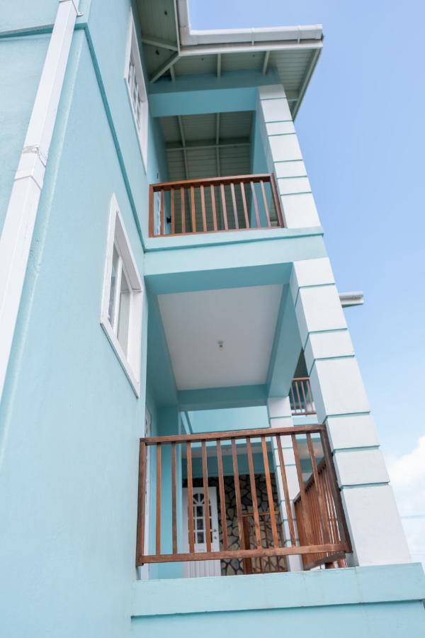 Golden Palms Apartment 킹스타운 외부 사진